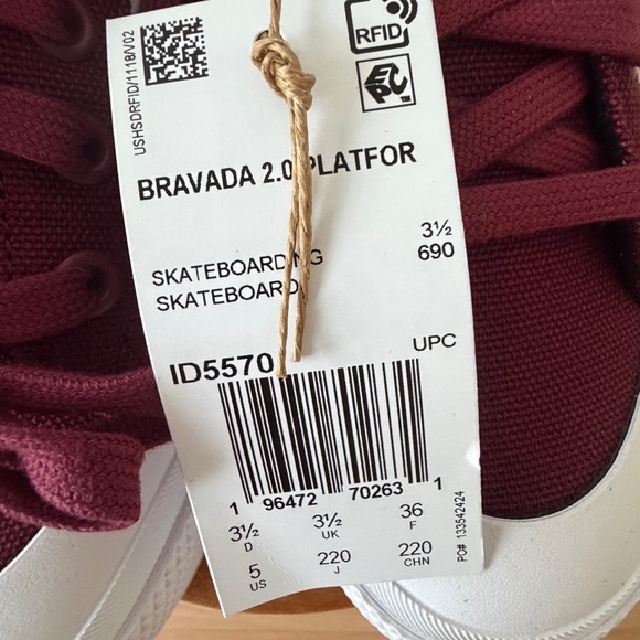 NEW WOMEN'S BRAVADA 2.0 PLATFORM BURGUNDY/MAROON/WHITE - Picture 2 of 3